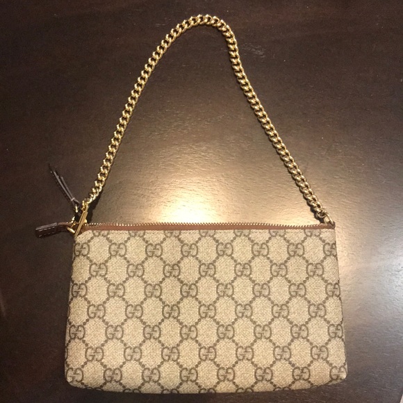 Limited Edition! Gucci “Love Is Blind” rose clutch - Picture 2 of 3